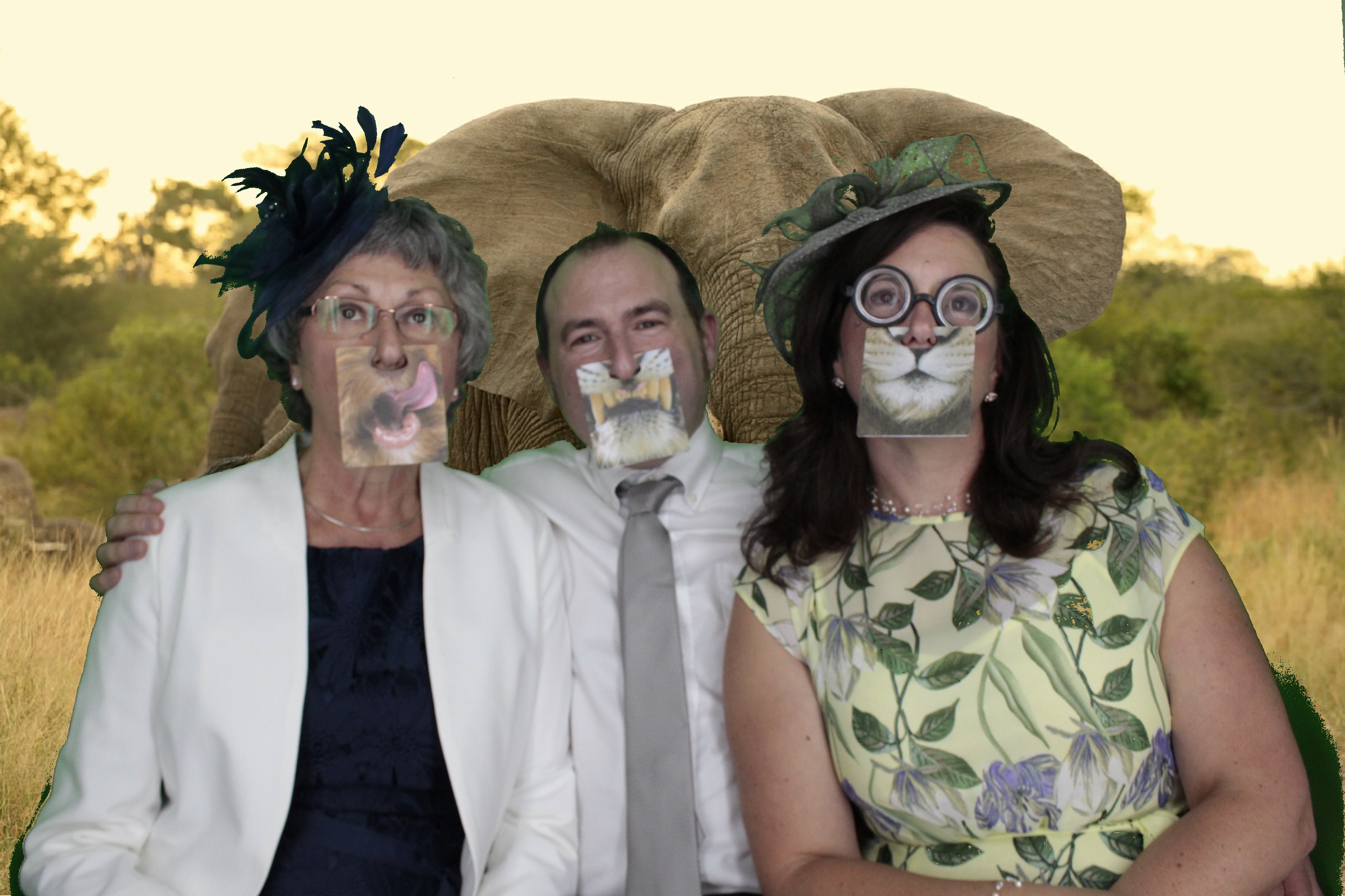 Mr & Mrs Bowles | View more photos from the event at gallery.myphotoboothexperience.co.uk/u/MyPhotoBoothExperienceLtd/Mr-Mrs-Bowles